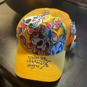 Ed Hardy yellow unisex hat, new with tag, adjustable back